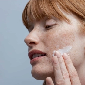 Allantoin Là Gì? Công Dụng Và Cách Dùng Cho Làn Da Nhạy Cảm