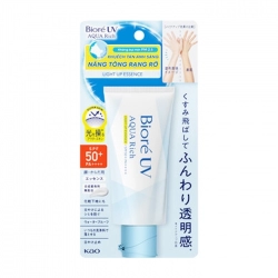 Aqua Rich Light Up Essence SPF 50+ PA++++ Biore 70g Aqua Rich Light Up Essence SPF 50+ PA++++ Biore 70g