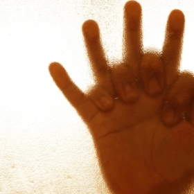 Buồng Trứng Đa Nang Có Nên Quan Hệ Không? Giải Đáp Cụ Thể