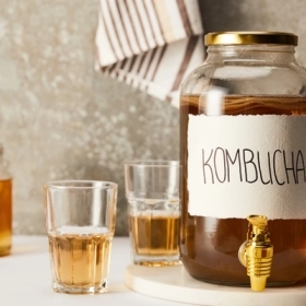 Cách Uống Kombucha Để Giảm Cân Hiệu Quả: Bí Quyết Tối Ưu Hóa Lợi Ích Từ Trà Lên Men