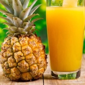 Cho con bú ăn dứa có sao không? Mẹ sau sinh cần biết