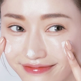 Da Khô Nên Dùng Hyaluronic Acid Như Thế Nào Cho Hiệu Quả?