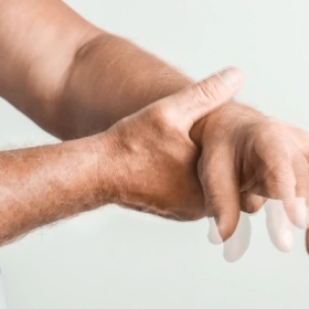 Hội Chứng Ngoại Tháp Là Gì? Nguyên Nhân, Triệu Chứng Và Cách Điều Trị Hội Chứng Ngoại Tháp Là Gì? Nguyên Nhân, Triệu Chứng Và Cách Điều Trị