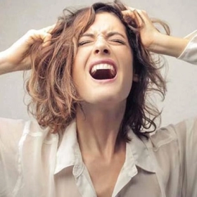 Hội Chứng Tiền Kinh Nguyệt (PMS) Là Gì? Nguyên Nhân, Triệu Chứng Và Cách Giảm Hiệu Quả