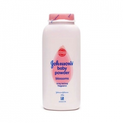 Phấn thơm hương hoa anh đào Johnson’s Baby Powder Blossoms 200gx4