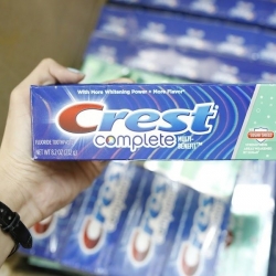 Kem đánh răng Crest Complete Extra Whitening Scope 232gr