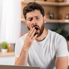 Làm Gì Khi Bạn Luôn Cảm Thấy Mệt Mỏi Dù Đã Ngủ Đủ Giấc? Làm Gì Khi Bạn Luôn Cảm Thấy Mệt Mỏi Dù Đã Ngủ Đủ Giấc?