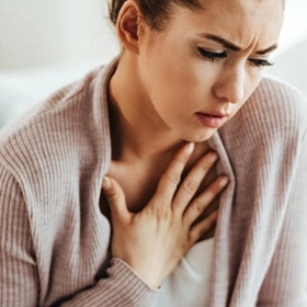 Mẹo Dân Gian Hỗ Trợ Điều Trị Viêm Phổi: Điều Nên Và Không Nên Làm