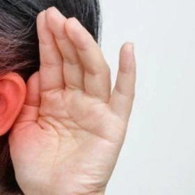 Nghe Kém Một Bên Tai: Nguyên Nhân Và Cách Điều Trị