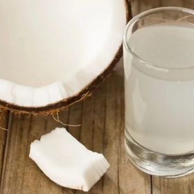 Người Bị Bệnh Gút Có Uống Được Nước Dừa Không?