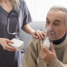 Người Có Bệnh Nền Hô Hấp Cần Làm Gì Khi Không Khí Ô Nhiễm?