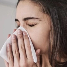 Nhảy Mũi Liên Tục Là Dấu Hiệu Bệnh Gì? Đừng Chủ Quan