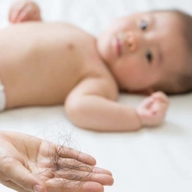 Rụng Tóc Sau Sinh: Nguyên Nhân Và Giải Pháp An Toàn Cho Mẹ Bỉm