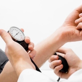 Tăng Huyết Áp Vô Căn Có Nguy Hiểm Không? Khi Nào Cần Điều Trị?
