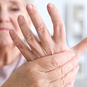 Tê Bì Chân Tay Là Bệnh Gì? Nguyên Nhân Và Cách Điều Trị Hiệu Quả