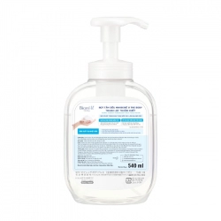 U The Body Foaming Body Wash Purely Savon Biore 540ml